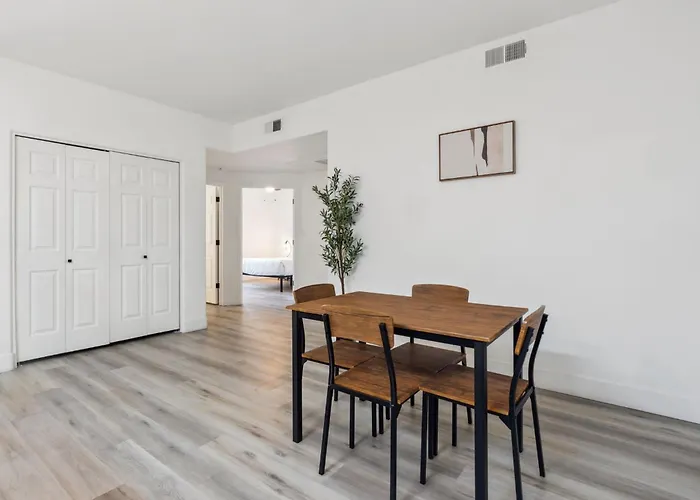 Cozysuites In Westgate With Pool #07 Apartment *