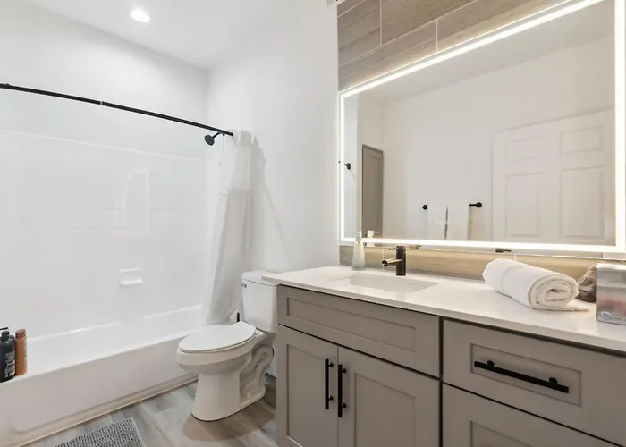 Apartment Cozysuites In Westgate With Pool #07 Glendale